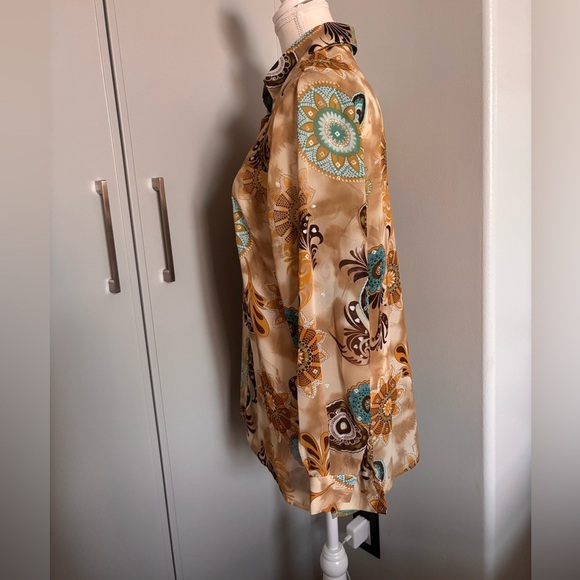 Vintage Mr. Max Paisley Button-Up Blouse Made in Canada - Picture 8 of 10